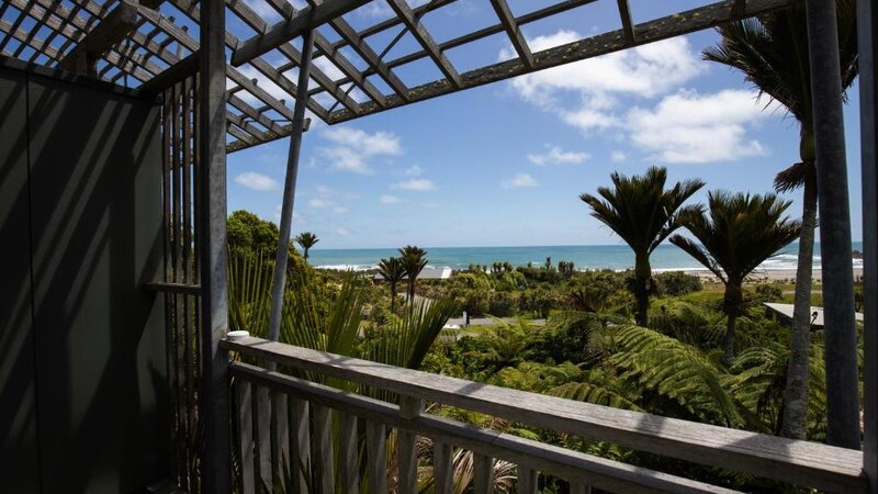 Nieuw-Zeeland-westcoast-hotel-Scenic Hotel Punakaiki-balcony vie