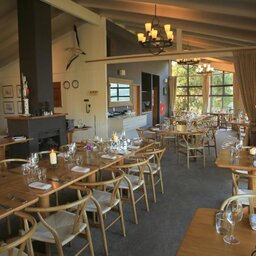 Nieuw-Zeeland-Marlborough-Hotels-Punga Cove Resort-restaurant